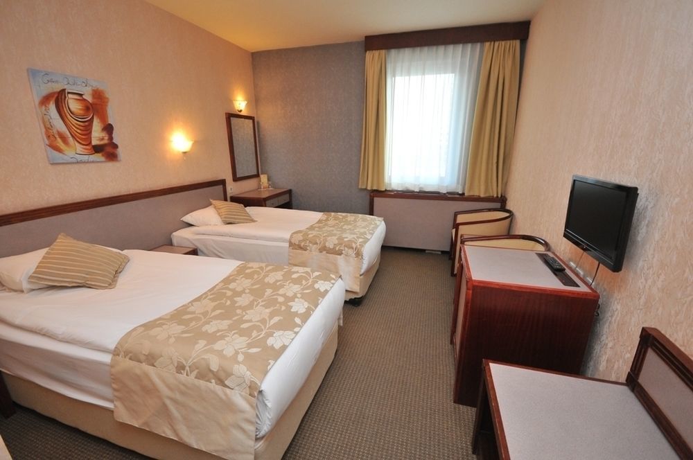 Dafne Hotel Ankara Extérieur photo